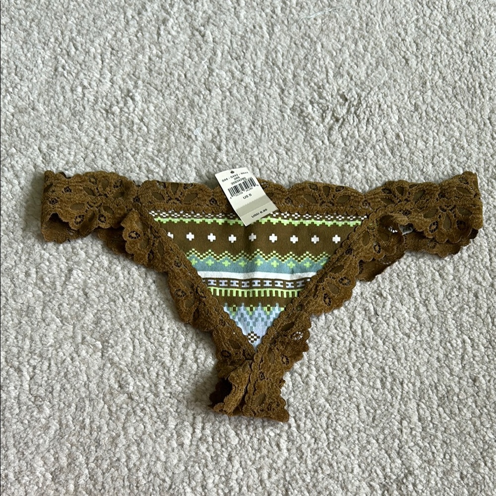 Aerie Velvet Lace Thong, size S.